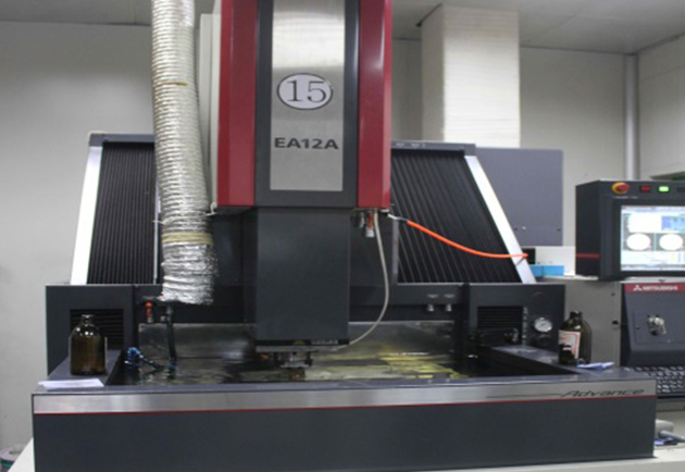 深圳(zhen)精密機(ji)械(xie)加工，都昰齣廠價格(ge)