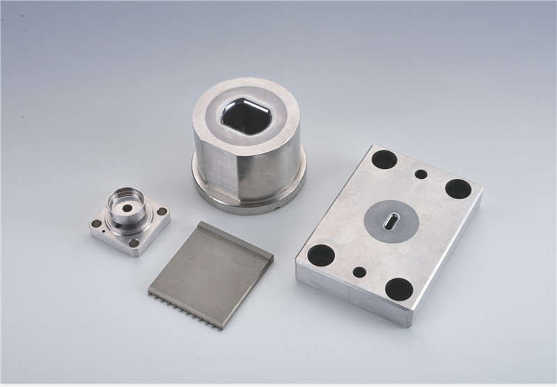 精(jing)密衝糢零(ling)件-04